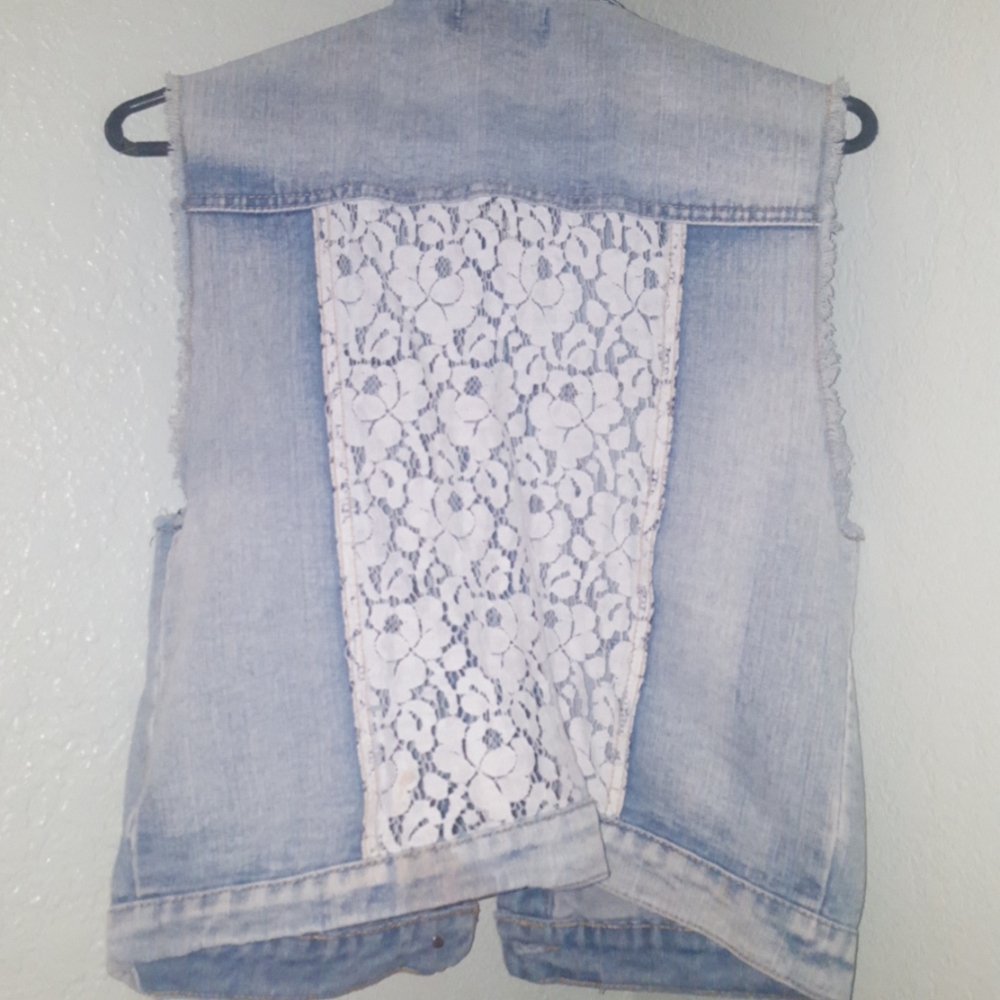 Denim jacket - Picture 2 of 3